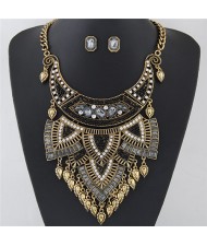 Blended Gems and Mini Beads Arch Pendant Fashion Short Necklace and Earrings Set - Copper