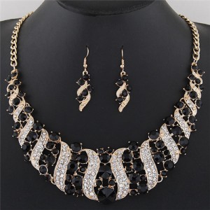 Flowers Inside Vines Design Rhinestone Fashion Necklace and Earrings Set - Black