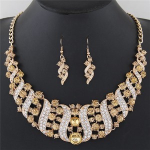 Flowers Inside Vines Design Rhinestone Fashion Necklace and Earrings Set - Golden