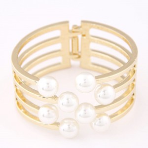 Elegant Pearls Decorated Hollow Alloy Fashion Bangle - Golden