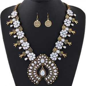 Turquoise Embellished Bohemian Floral Fashion Necklace and Earrings Set - Copper and White