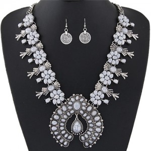 Turquoise Embellished Bohemian Floral Fashion Necklace and Earrings Set - Silver and White