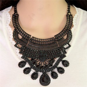 Acrylic Gem Embellished Vintage Hollow Arch Pattern Alloy Costume Necklace - Black