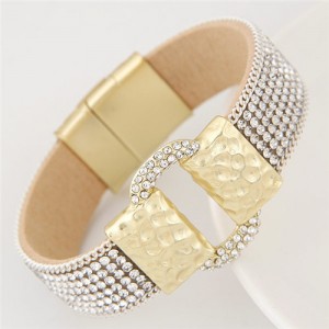 Rhinestones All-over Coarse Buckle Design Magnetic Lock Fashion Bangle - White