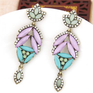 Resin and Rhinestone Mix Floral Pattern Costume Ear Studs