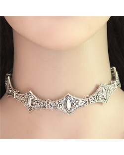 Western Punk Fashion Floral Engraving Design Silver Necklet