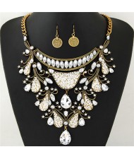 Graceful Shining Hollow Spring Floral Pattern Design Statement Fashion Necklace and Earrings Set - Golden