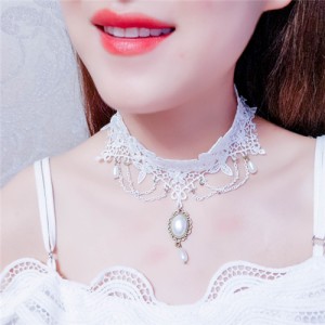 Royal Vintage Floral Pendant Tassel Design White Lace Fashion Necklace