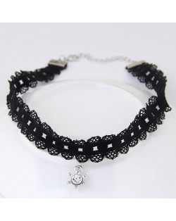 Waterdrops Beads Decorated Vintage Hands Tassel Design Lace Fashion Necklace