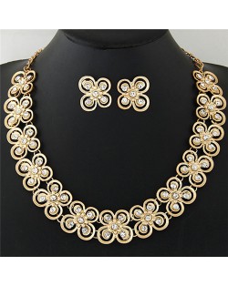 Rhinestones Inlaid Graceful Butterflies Pattern Statement Necklace and Earrings Set - Golden