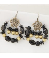 Bohemian Fashion Turquoise and Seashell Mixed Fashion Alloy Earrings - Black