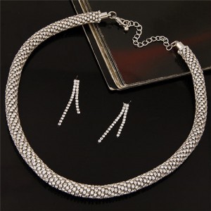 Rhinestones Inlaid Luxurious Royal Fashion Shining Necklace and Earrings Set - Silver White