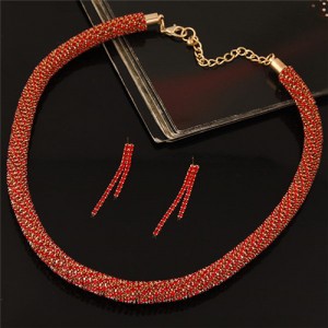 Rhinestones Inlaid Luxurious Royal Fashion Shining Necklace and Earrings Set - Red