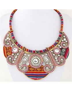 Beads and Rhinestones Combined Hollow Floral Pattern Bohemian Fashion Costume Necklace - Golden and Pink