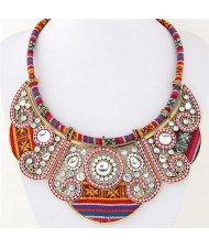 Beads and Rhinestones Combined Hollow Floral Pattern Bohemian Fashion Costume Necklace - Golden and Pink