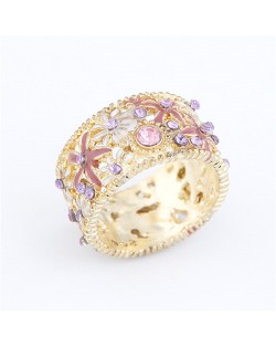 Rhinestone and Oil Spot Glazed Flowers Embellished Artistic Hollow Fashion Ring - Golden