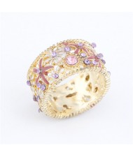 Rhinestone and Oil Spot Glazed Flowers Embellished Artistic Hollow Fashion Ring - Golden
