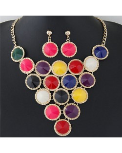 Resin Rounds Cluster Design Fashion Statement Necklace and Earrings Set - Multicolor
