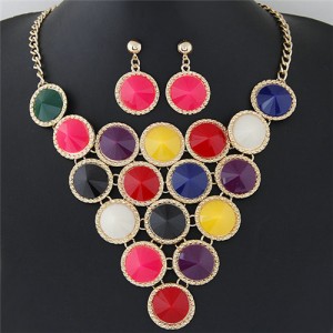 Resin Rounds Cluster Design Fashion Statement Necklace and Earrings Set - Multicolor