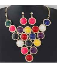 Resin Rounds Cluster Design Fashion Statement Necklace and Earrings Set - Multicolor