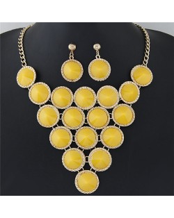 Resin Rounds Cluster Design Fashion Statement Necklace and Earrings Set - Yellow