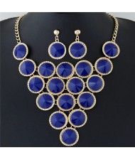 Resin Rounds Cluster Design Fashion Statement Necklace and Earrings Set - Blue