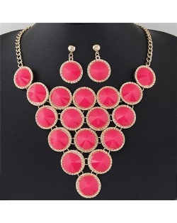 Resin Rounds Cluster Design Fashion Statement Necklace and Earrings Set - Pink