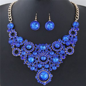 Shining Flower Hoops Cluster Chunky Fashion Necklace and Earrings Set - Blue