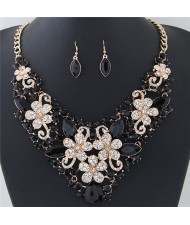 Wealthy Hollow Flowers and Vines Design Luxurious Necklace and Earrings Set - Black