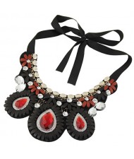 Bohemian Fashion Resin and Glass Gems Mingled Floral and Waterdrops Design Short Chunky Necklace - Red