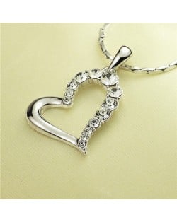 Rhinestone Embellished Artistic Romantic Heart Pendant Platinum Plated Necklace