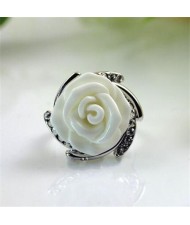 Rhinestone Embellished Graceful Rose Platinum Plated Ring - White