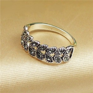 Rhinestone Embellished Leaves Fashion Platinum Plated Ring