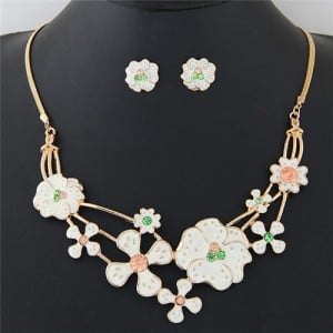 Rhinestone Inlaid Oil Spot Glazed Sweet White Flowers Costume Necklace and Earrings Set