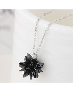 Dimensional Ice Flower Pendant Fashion Necklace - Black