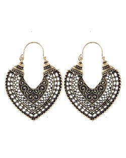 Vintage Hollow Vine Style Heart Shape Ear Clips - Golden