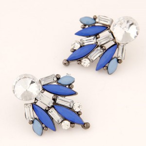 Shining Floral Pattern Rhinestone and Resin Gem Fashion Stud Earrings - Blue