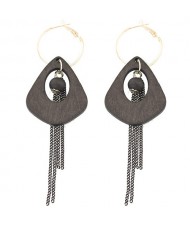 Exaggerated Geometric Wooden with Chain Tassel Design Fashion Ear Clips - Gray
