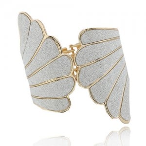 Angle Wings Dull Polish Texture Fashion Bangle - Golden