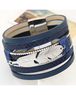 Alloy Feather Decorated Multiple Elements Wide Magnetic Lock Fashion Bangle - Blue