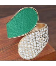 Rhinestone Inlaid Waterdrops and Dull Polish Texture Combo Design Fashion Bangle - Green