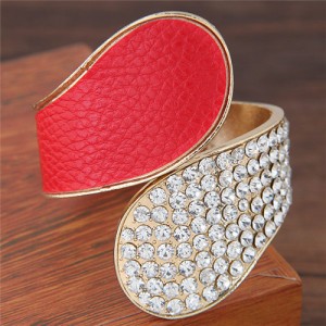 Rhinestone Inlaid Waterdrops and Dull Polish Texture Combo Design Fashion Bangle - Red