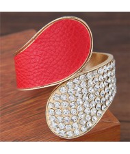 Rhinestone Inlaid Waterdrops and Dull Polish Texture Combo Design Fashion Bangle - Red