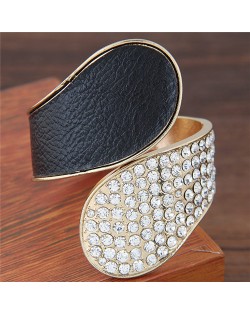 Rhinestone Inlaid Waterdrops and Dull Polish Texture Combo Design Fashion Bangle - Black