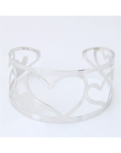 Hearts Theme Hollow-out Fashion Alloy Bangle - Silver