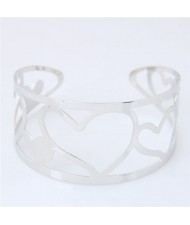 Hearts Theme Hollow-out Fashion Alloy Bangle - Silver