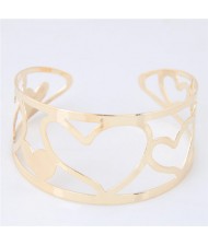 Hearts Theme Hollow-out Fashion Alloy Bangle - Golden
