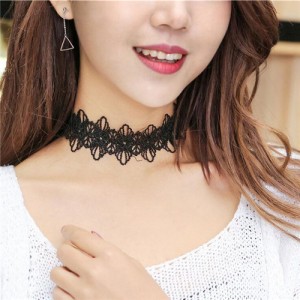 Korean Fashion Hollow-out Floral Lace Choker Necklace and Bracelet Set