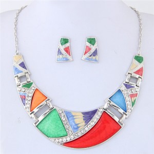 Rhinestone Inlaid Oil Spot Glazed Split Joint Fashion Statement Necklace and Earrings Set - Multicolor