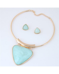 Cute Triangle Resin Gem Golden Alloy Fashion Necklet and Stud Earrings Set - Teal